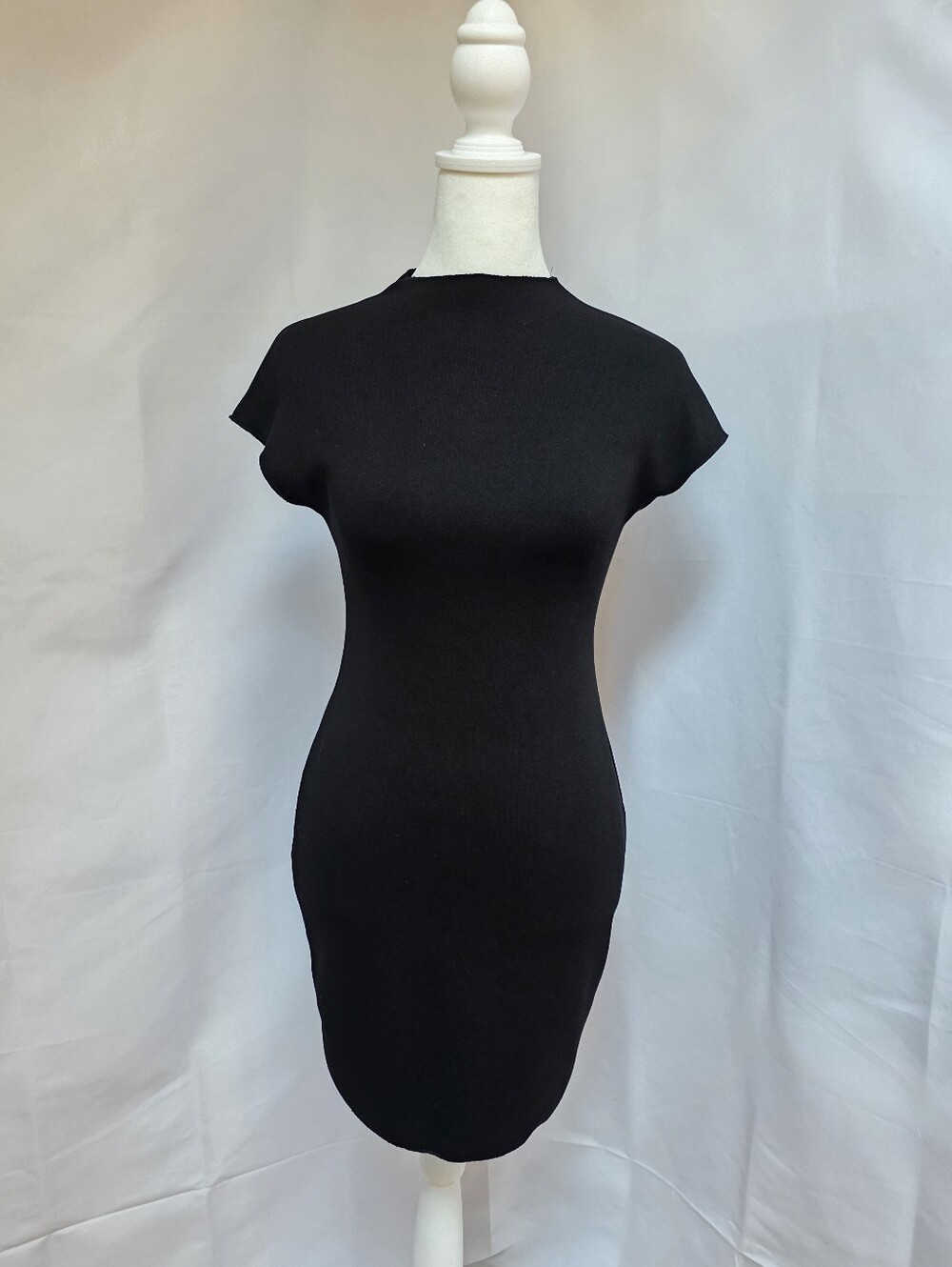 Zara Black Knit Bodycon Mini Dress Size M Short Sleeve Stretch